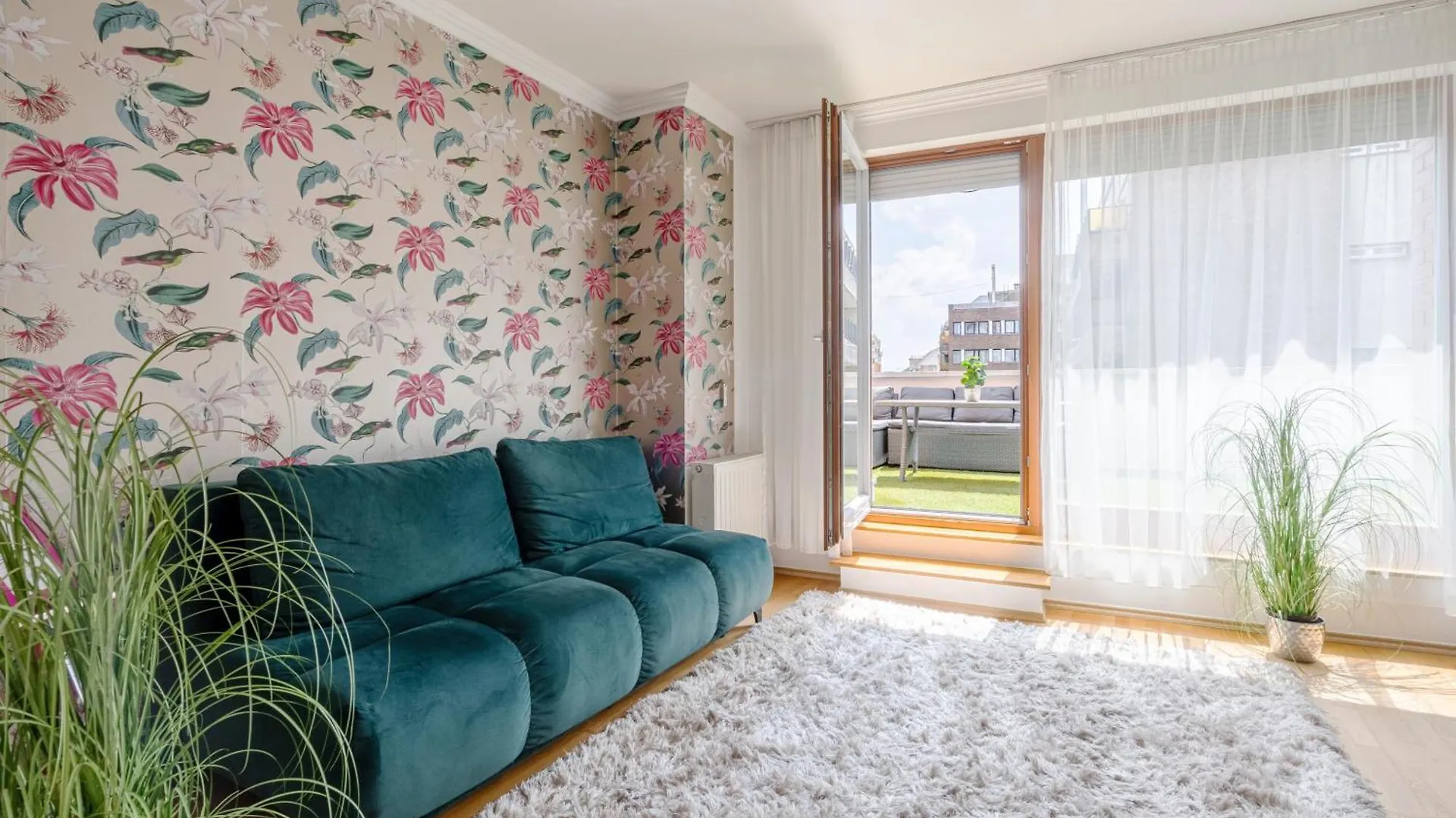 Penthouse Three Bedrooms, Three Balconies Apartment With Free Parking In Kiraly Street Budapest Hungary